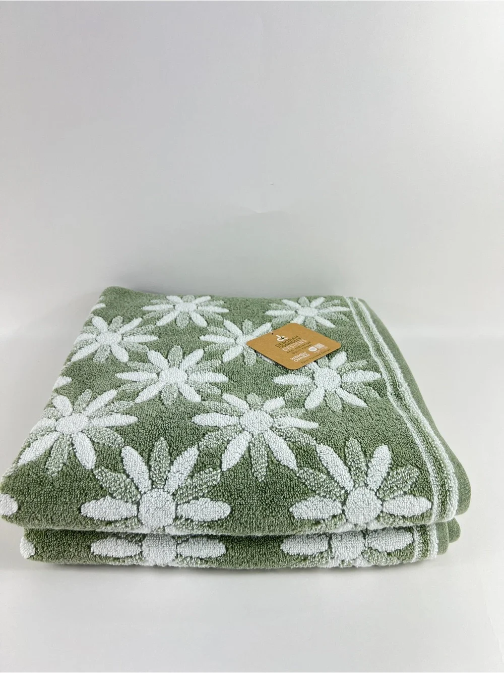 Deborah Connolly Bath Towels Green and White Floral Soft Cotton Blend 2 Pc NEW